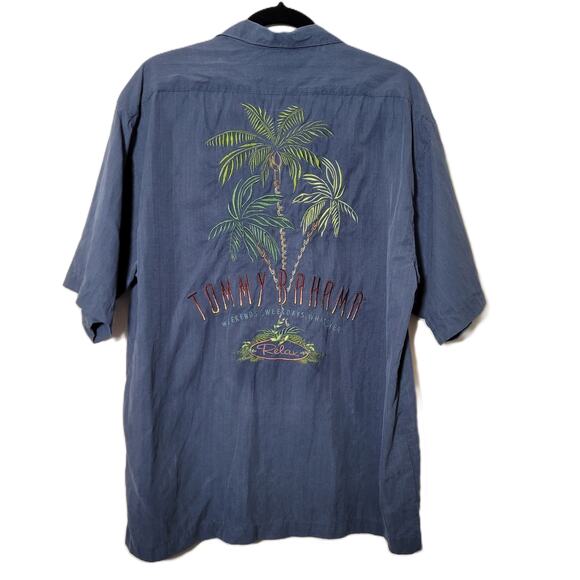 Tommy Bahama Embroidered Men's Silk Shirt Size L "Weekends, Weekdays, Whatever" - Picture 2 of 9